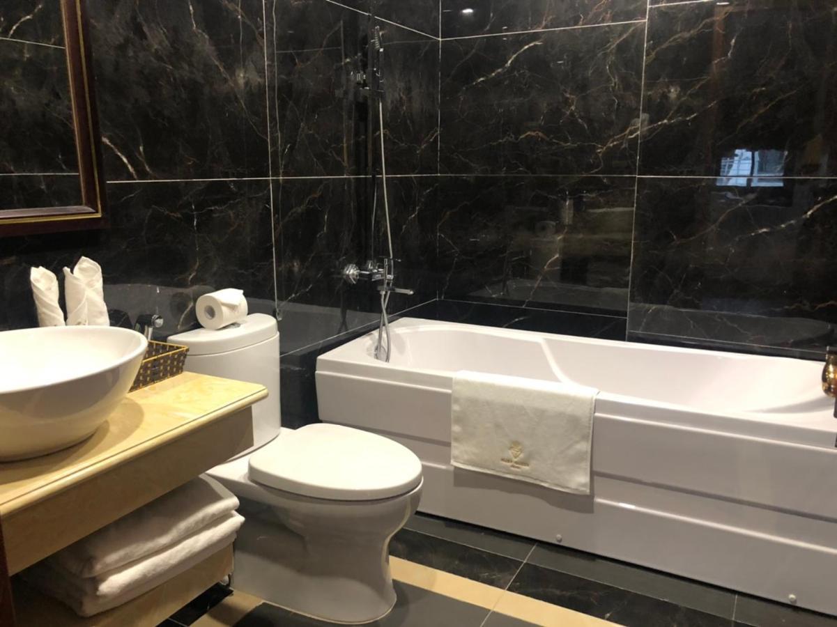 Rubyqueen Halong Hotel Ha Long Exterior photo